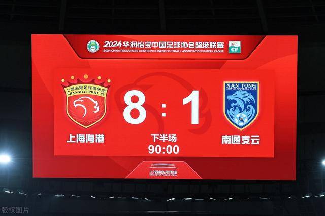 欧文中国行单挑 极速胯下运球晃晕球迷 华丽顿拜转身看爽观众